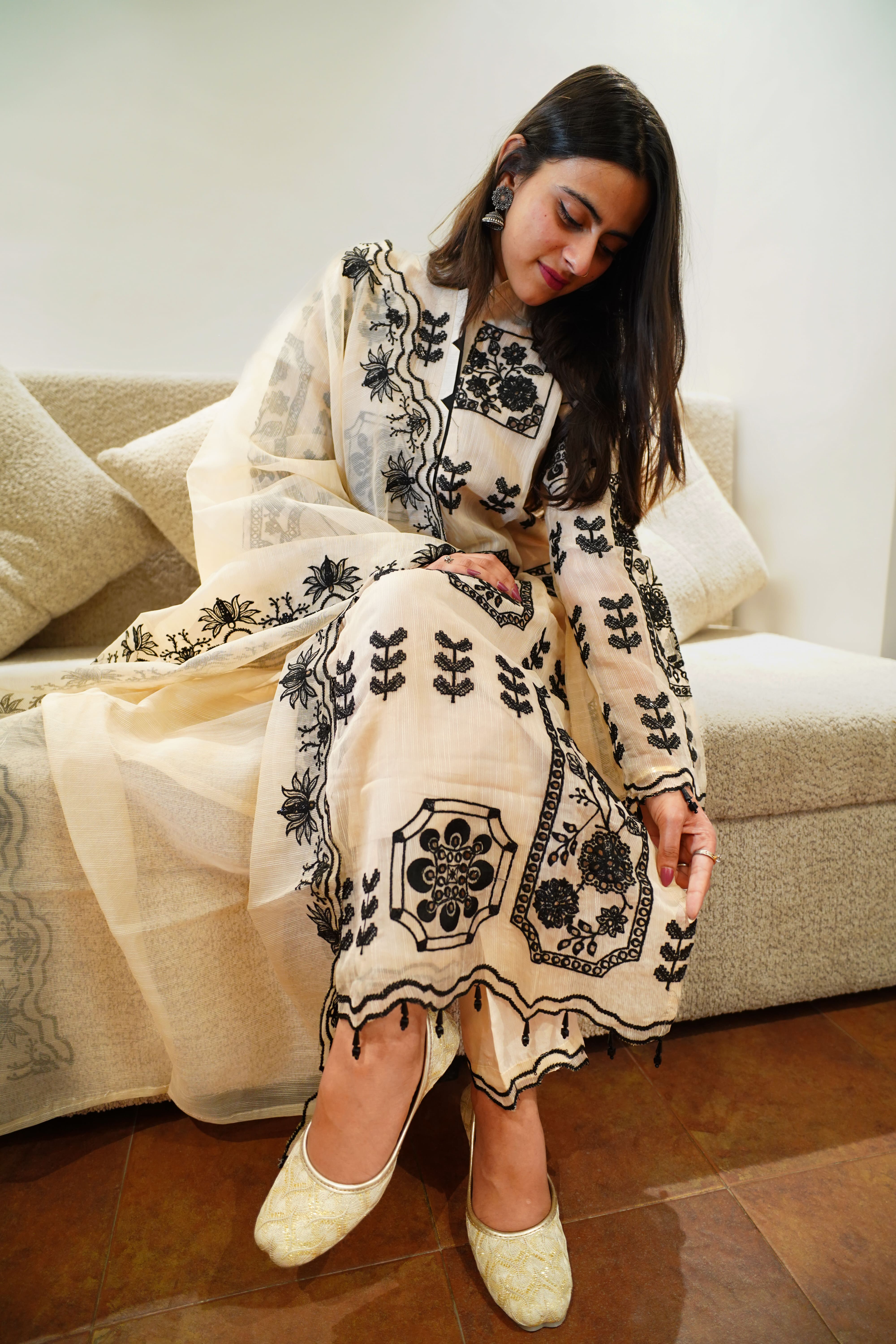 Sahara Noir Embroidered Suit Set